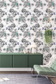 Multi frogs wallpaper in the summer house.